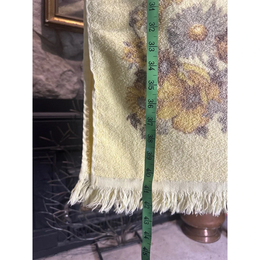 Vintage‎ Yellow Floral Bath Towel Retro Bathroom Decor Fringe